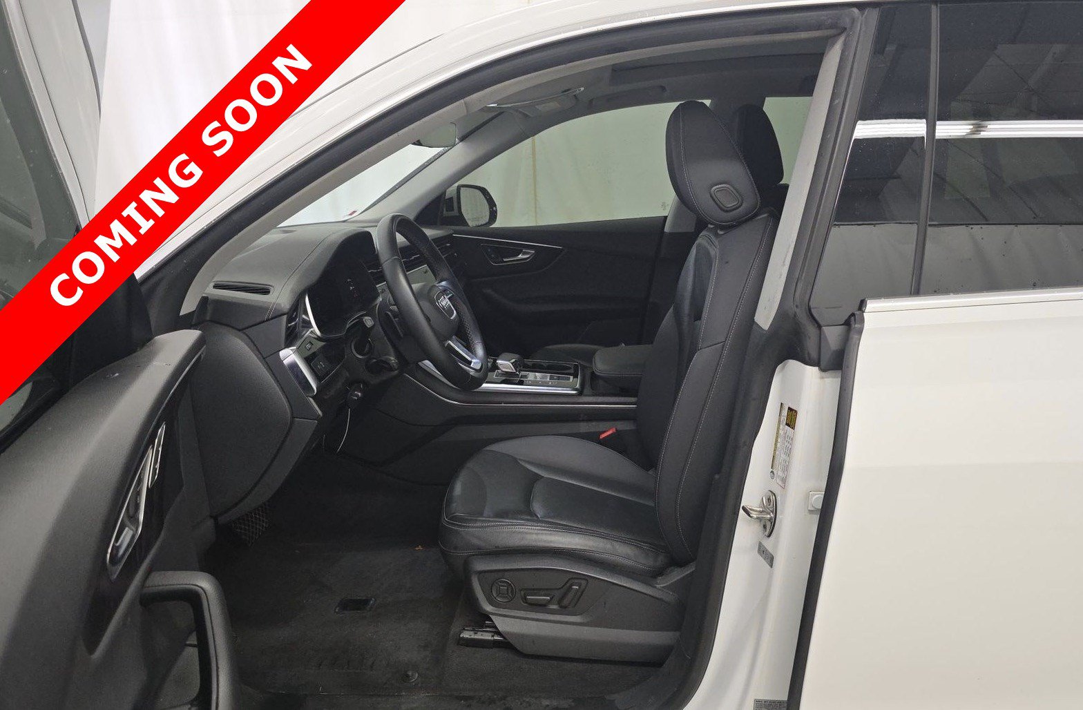 Used 2023 Audi Q8 Premium w/ Convenience Package AWD/4WD image 6