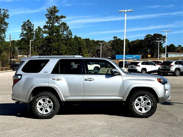 Used 2016 Toyota 4Runner SR5 image 9