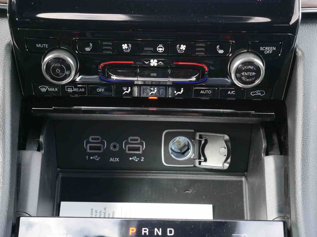 New 2025 Jeep Grand Cherokee Summit w/ Adv Protech Group IV image 5