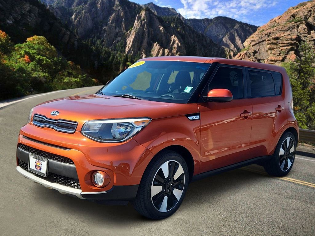 Used 2019 Kia Soul + FWD image 5