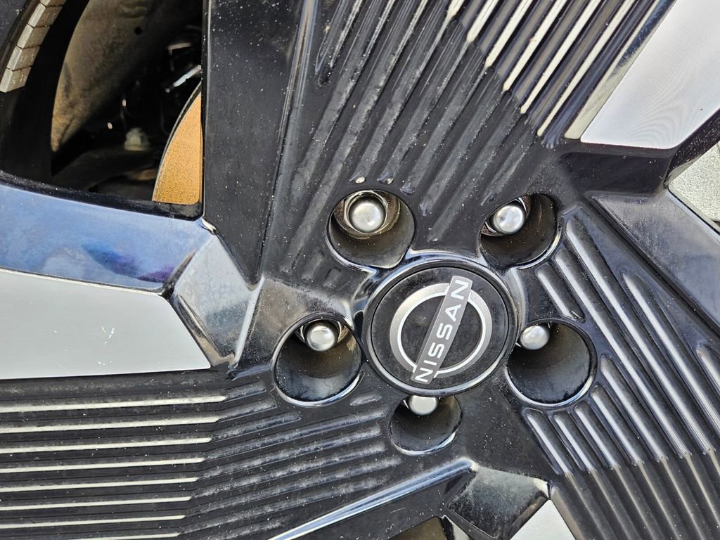 Certified 2025 Nissan Kicks SR w/ Illumination Package image 6