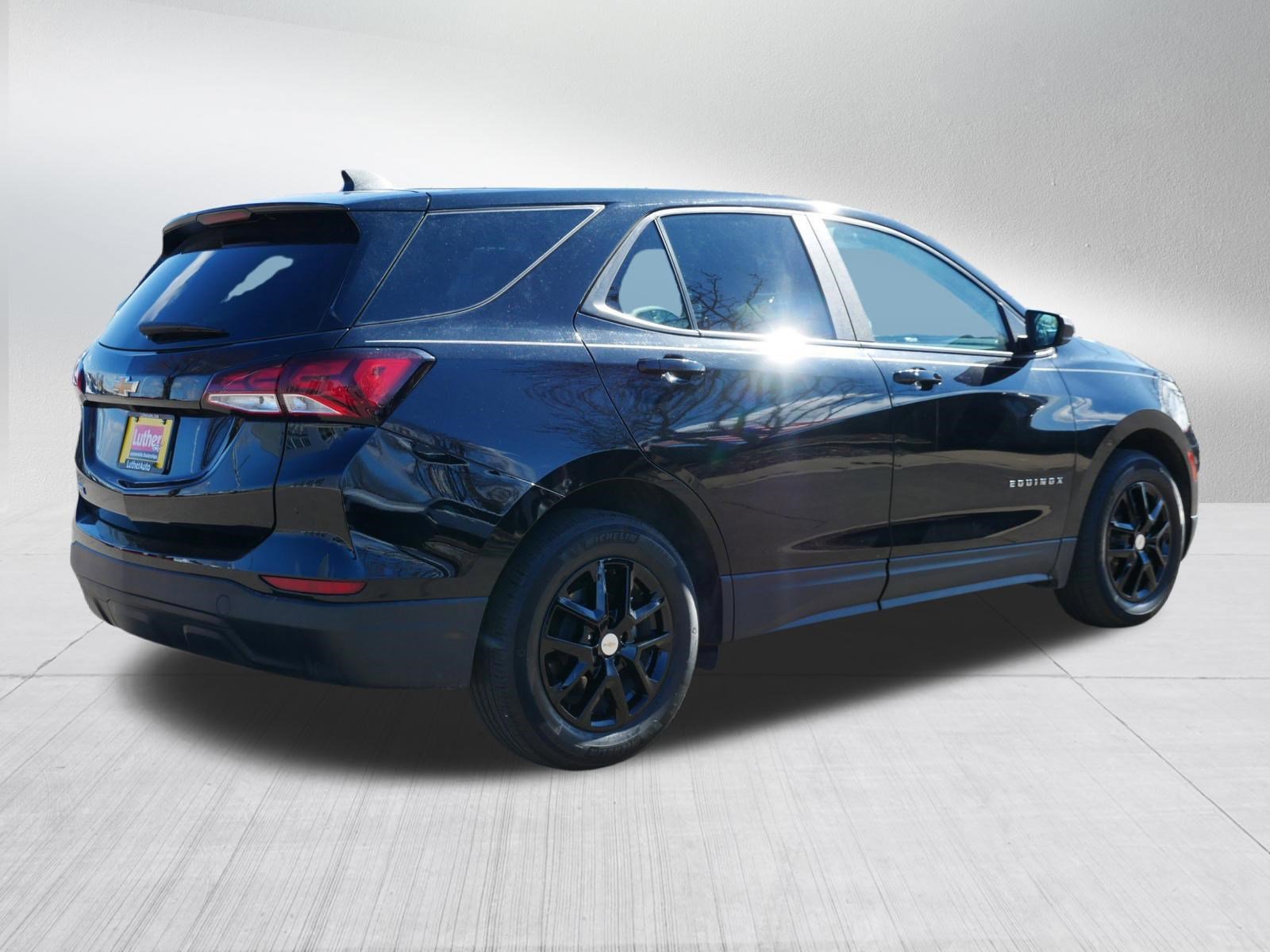 Used 2023 Chevrolet Equinox LS w/ LS Convenience Package image 7