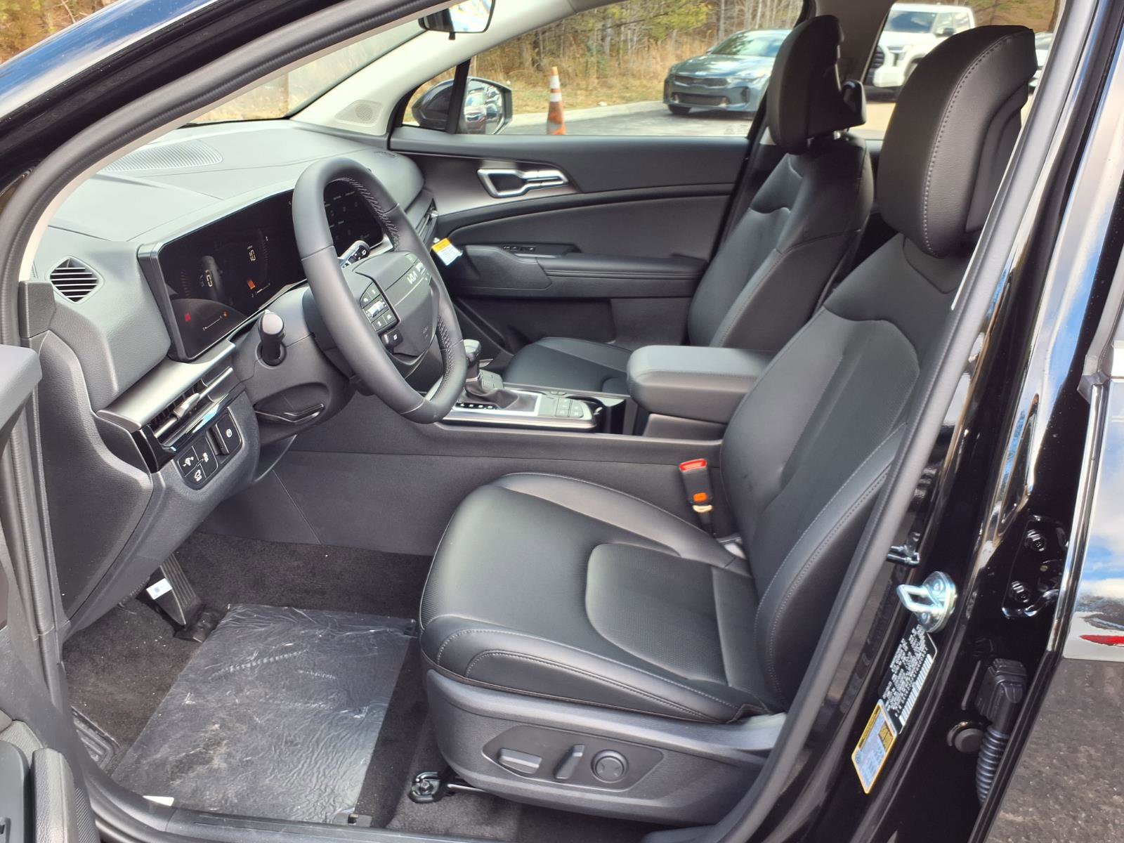 New 2026 Kia Sportage EX image 5