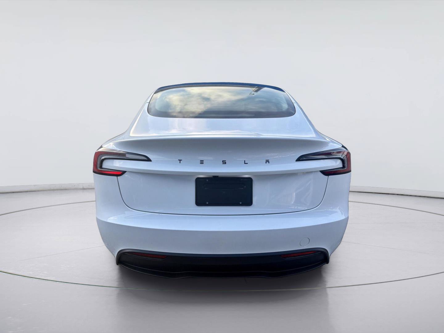 Used 2025 Tesla Model 3 RWD image 4