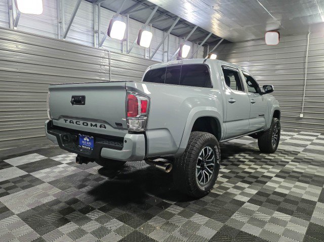 Used 2021 Toyota Tacoma TRD Sport w/ Technology Package AWD/4WD image 5