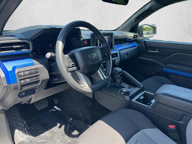Certified 2025 Toyota Tacoma TRD Off-Road image 9