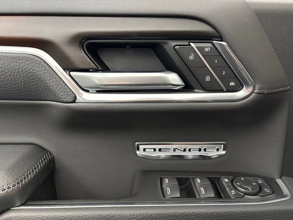 New 2026 GMC Sierra 1500 Denali w/ Denali Reserve Package image 17