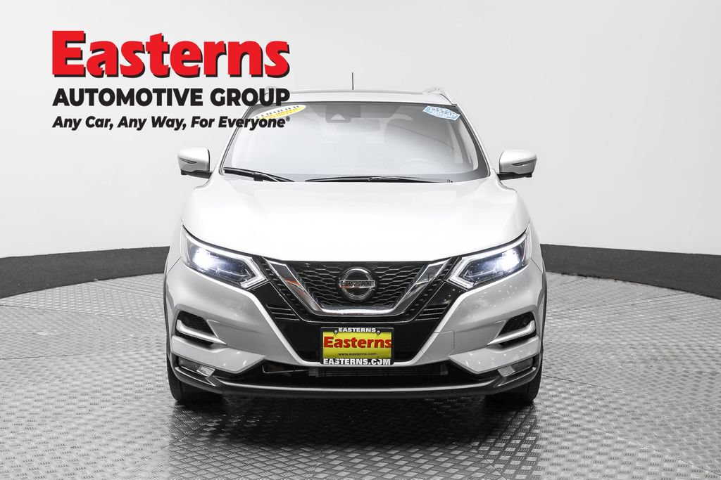 Used 2022 Nissan Rogue Sport SL w/ Premium Package AWD/4WD image 2