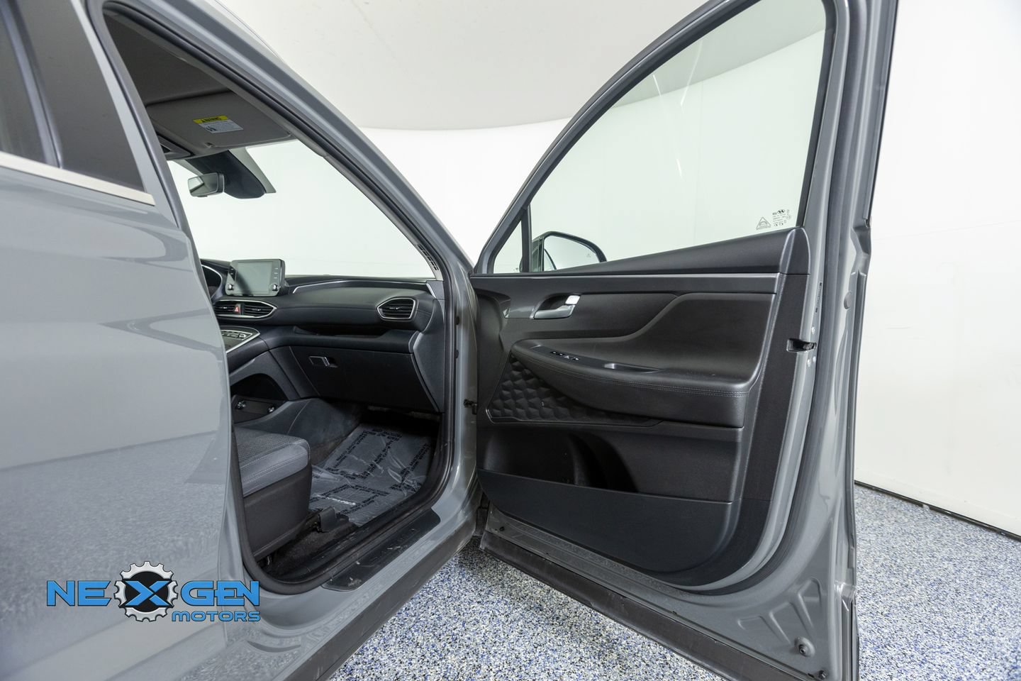 Used 2022 Hyundai Santa Fe SEL w/ Convenience Package FWD image 36