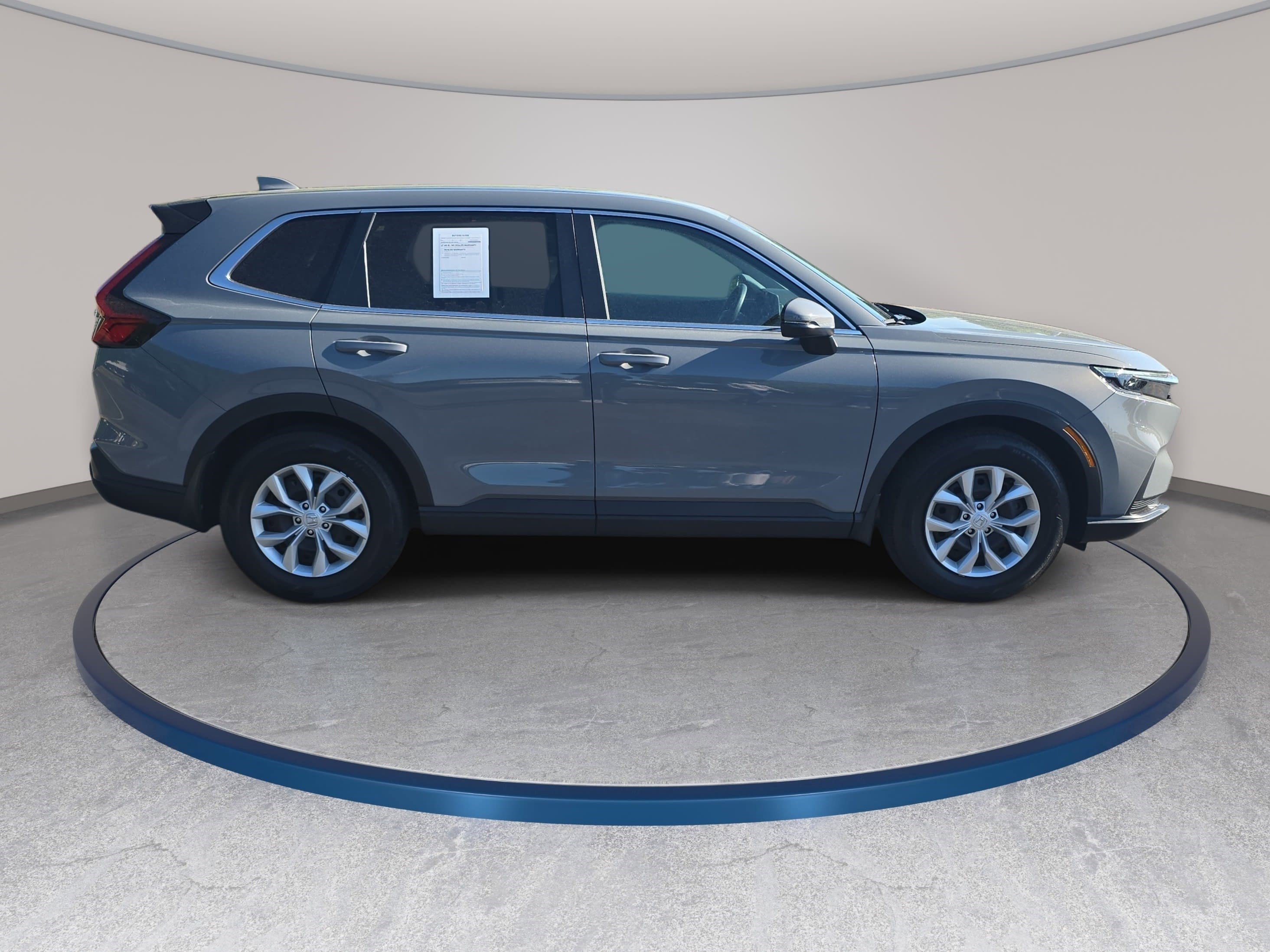 Used 2025 Honda CR-V LX image 4