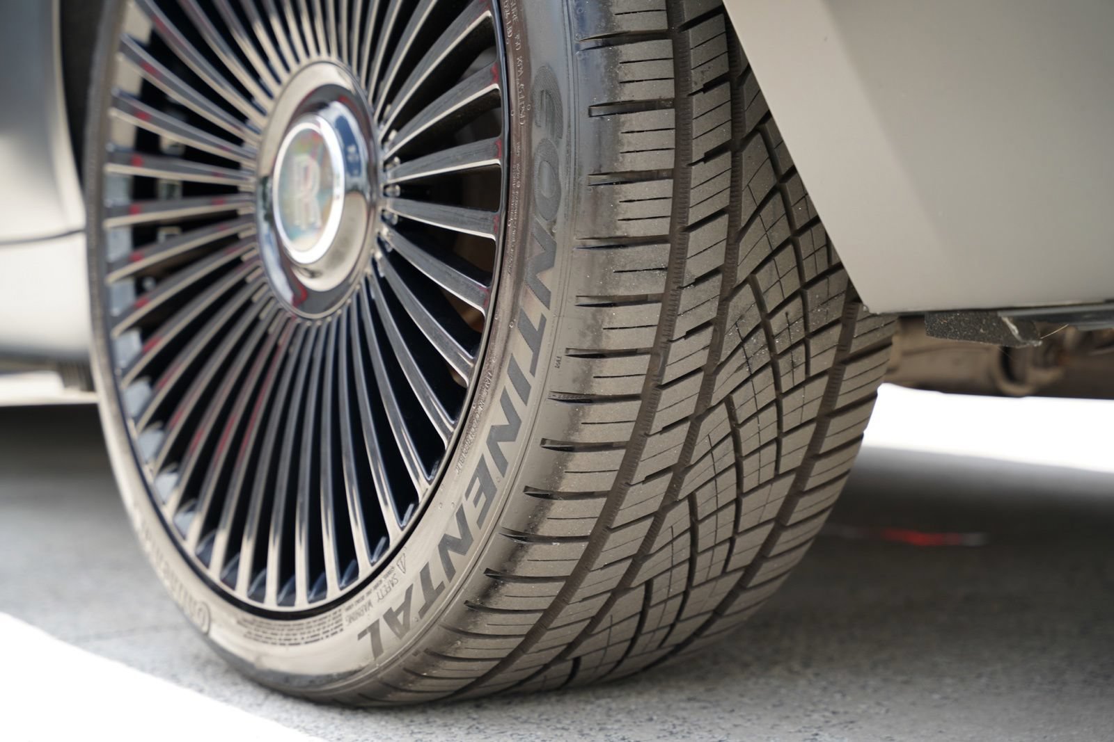 Used 2020 Rolls-Royce Wraith RWD image 18