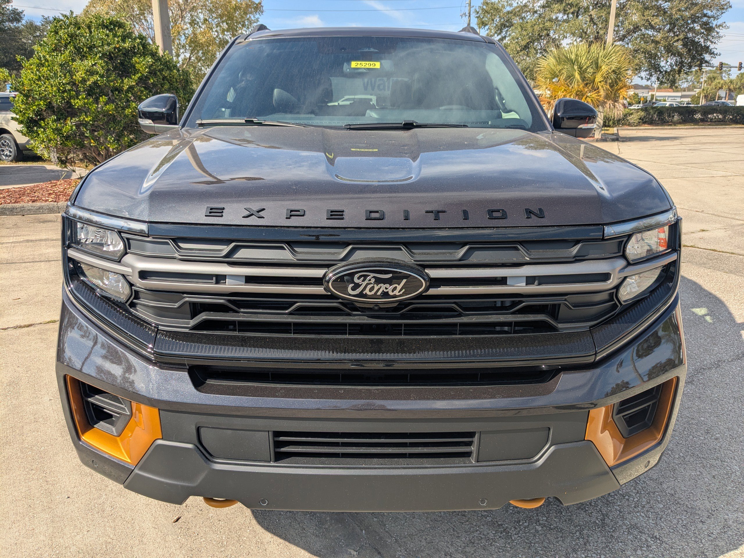 New 2025 Ford Expedition Tremor image 9