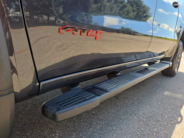 Used 2024 GMC Sierra 1500 AT4 w/ Technology Package AWD/4WD image 9