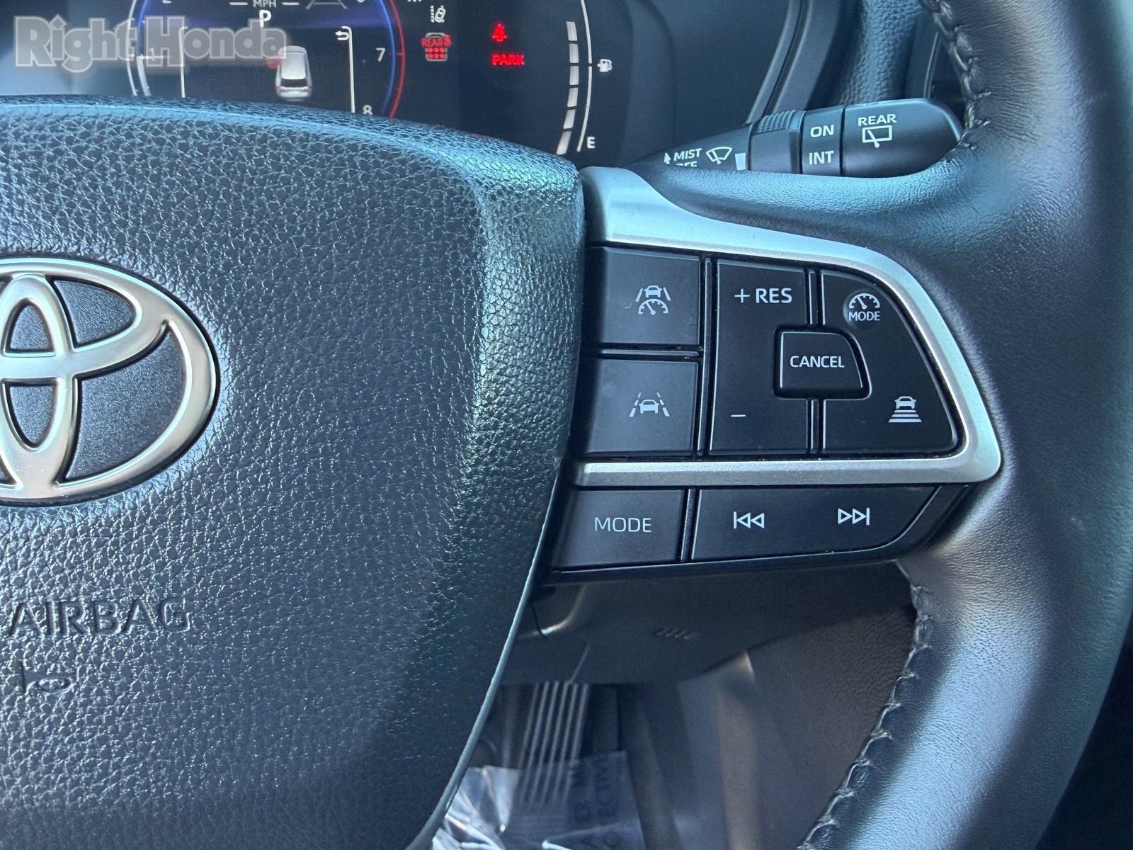 Used 2025 Toyota Grand Highlander AWD image 37