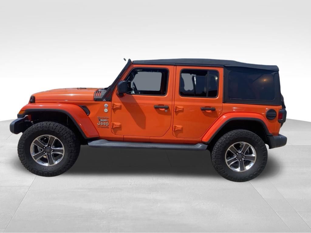 Used 2018 Jeep Wrangler Unlimited Sahara AWD/4WD image 26