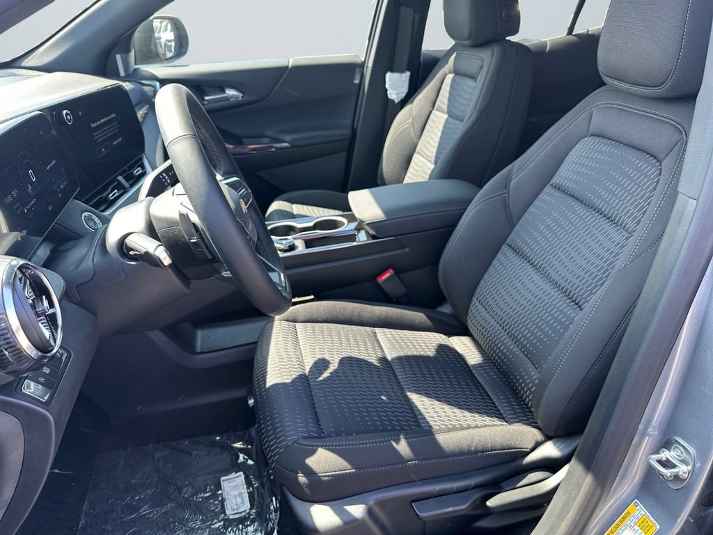 New 2026 Chevrolet Equinox LT FWD image 9