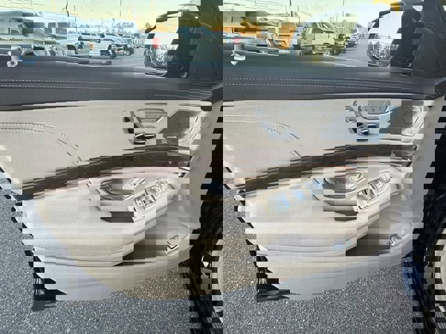 Used 2015 Mercedes-Benz S 550 4MATIC Sedan image 16