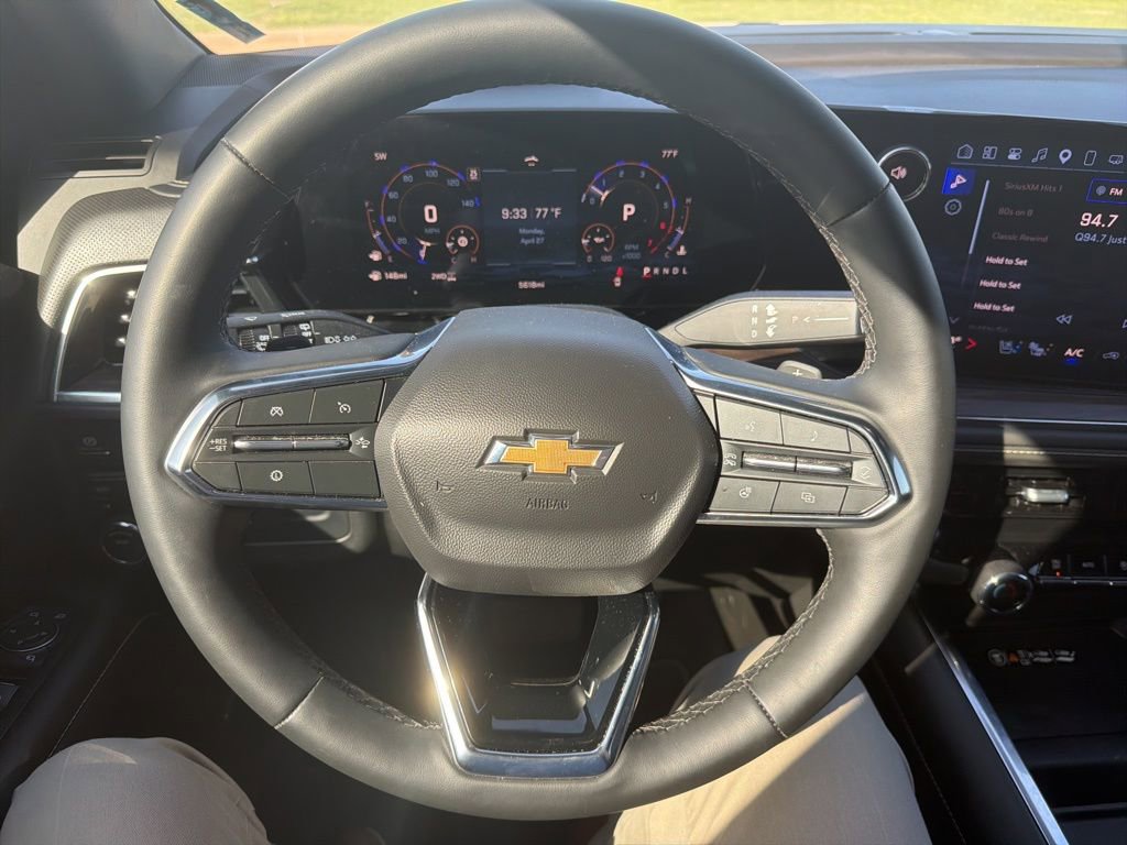 Used 2025 Chevrolet Tahoe Premier AWD/4WD image 4