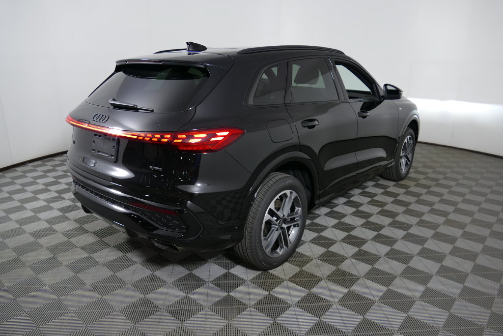 New 2026 Audi Q5 2.0T AWD/4WD image 3
