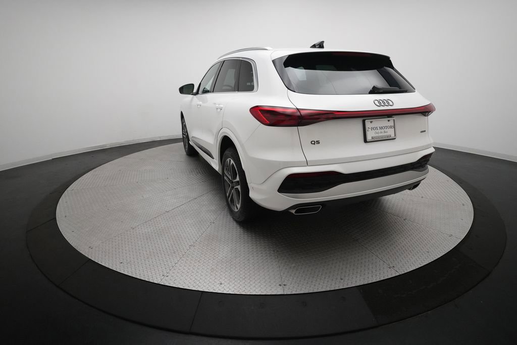 Used 2025 Audi Q5 Premium w/ Convenience Package image 10