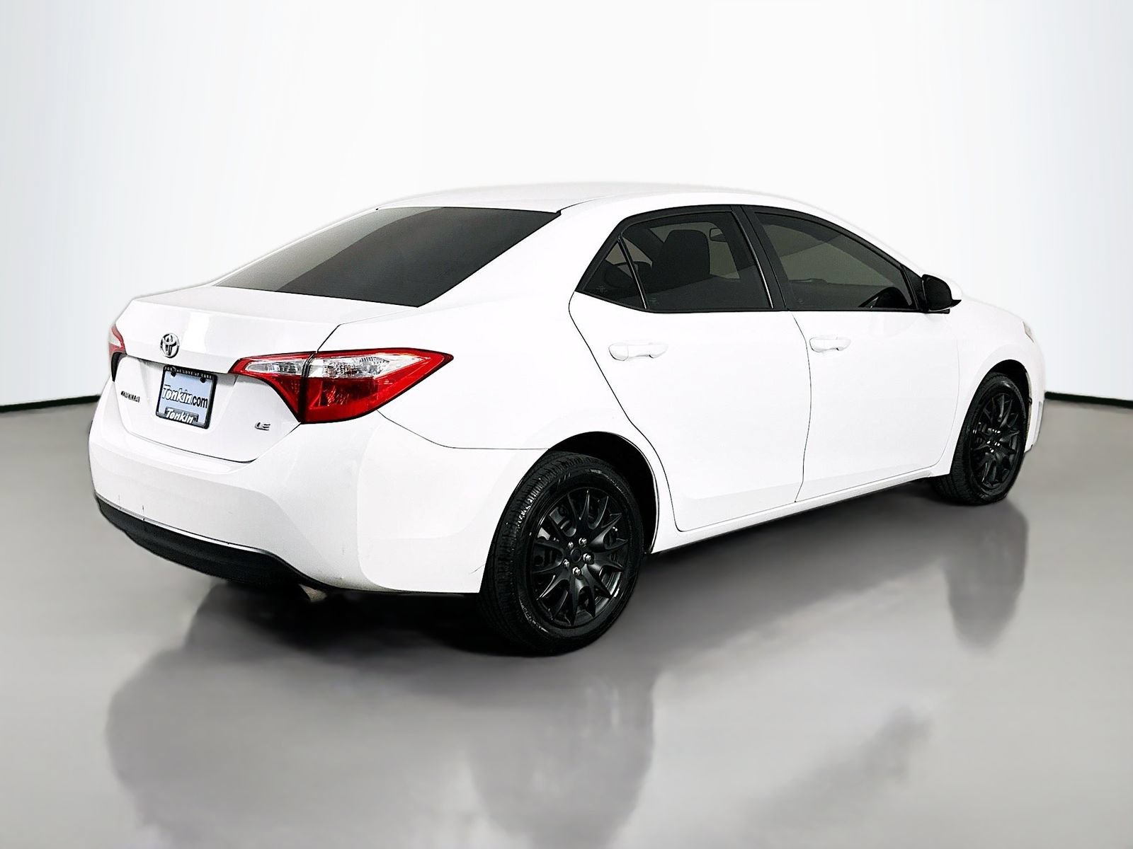 Used 2015 Toyota Corolla LE FWD image 8