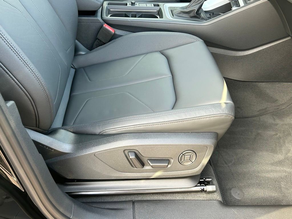 New 2025 Audi Q3 2.0T Premium w/ Convenience Package AWD/4WD image 52