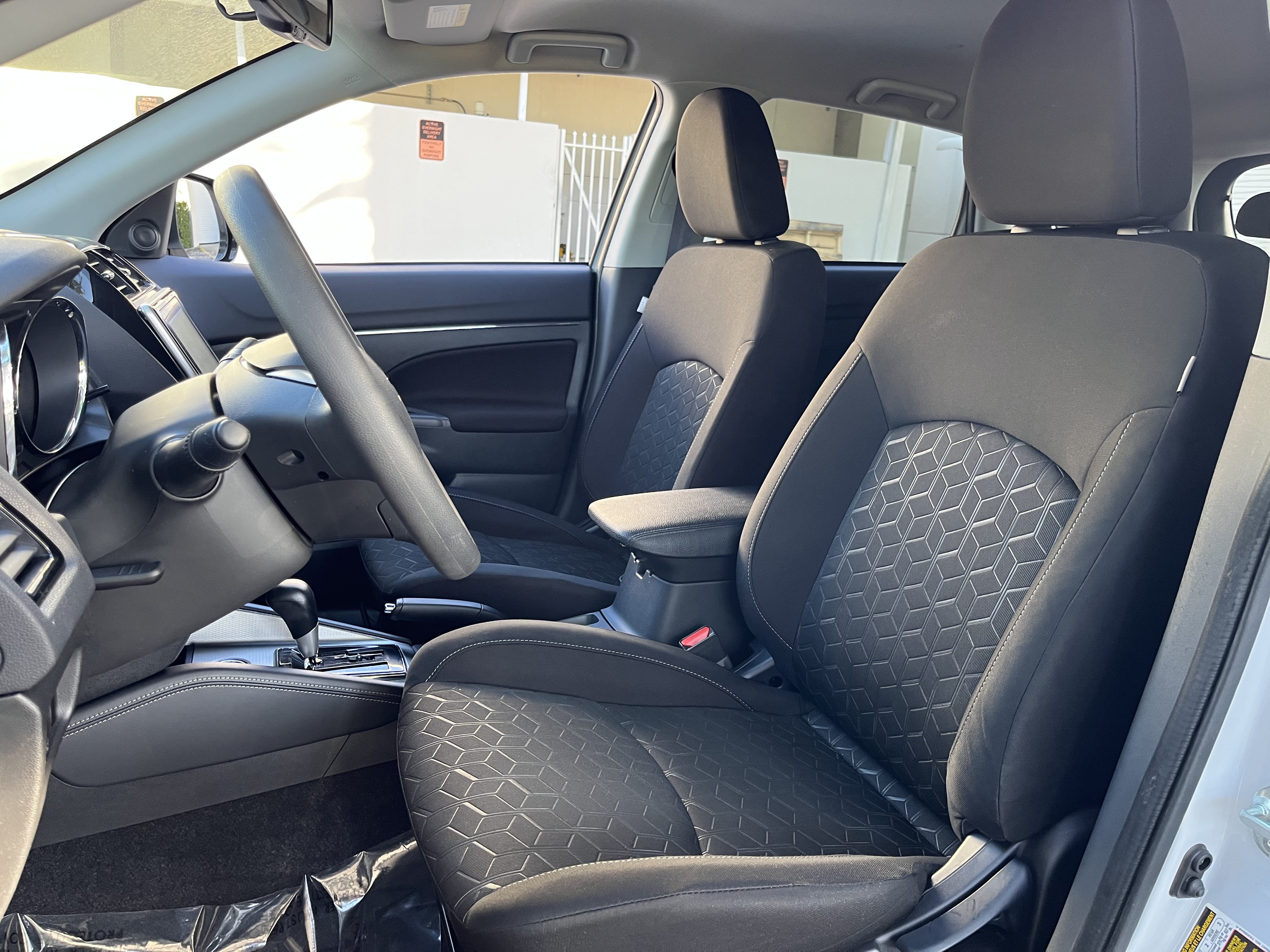 Used 2026 Mitsubishi Outlander Sport ES AWD/4WD image 2