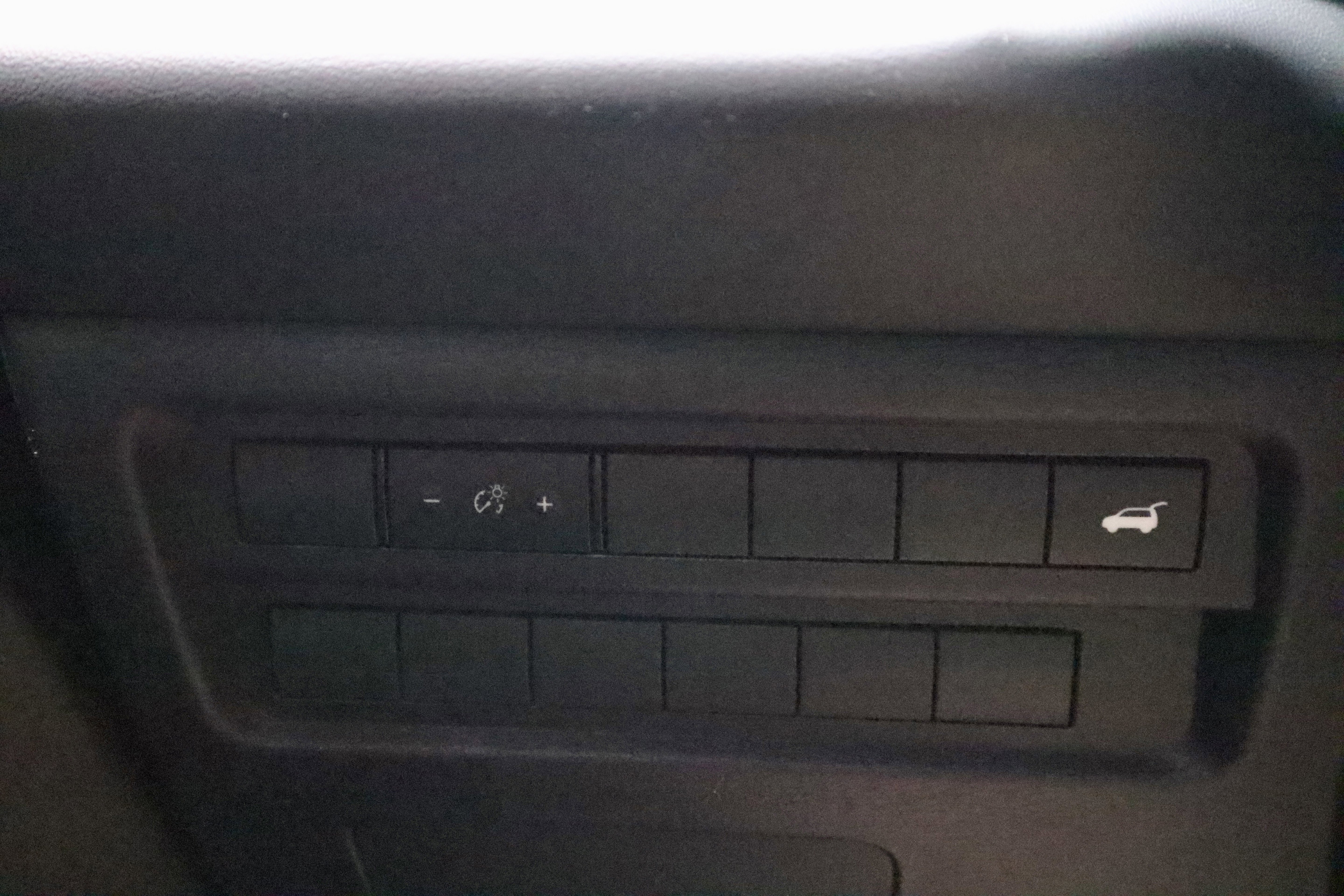 New 2025 Mitsubishi Outlander SE image 30