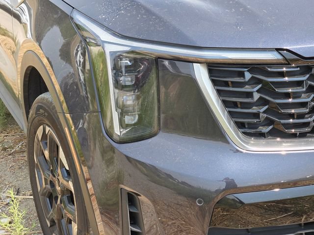 Certified 2025 Kia Sorento S AWD/4WD image 4