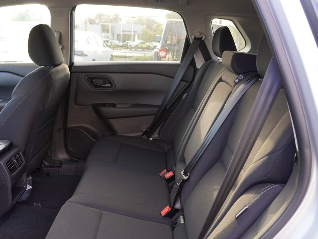 New 2025 Nissan Rogue S image 17