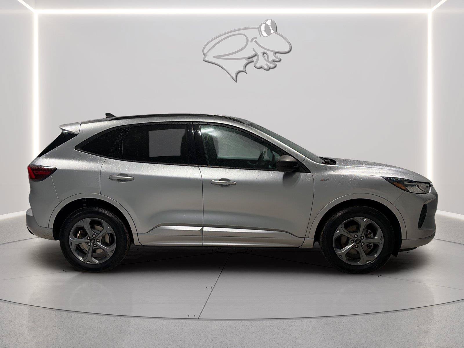 Certified 2023 Ford Escape ST-Line w/ Tech Pack #1 AWD/4WD image 6
