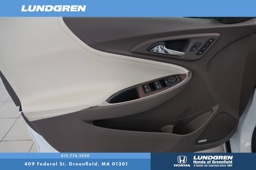 Used 2024 Chevrolet Malibu LT FWD image 14
