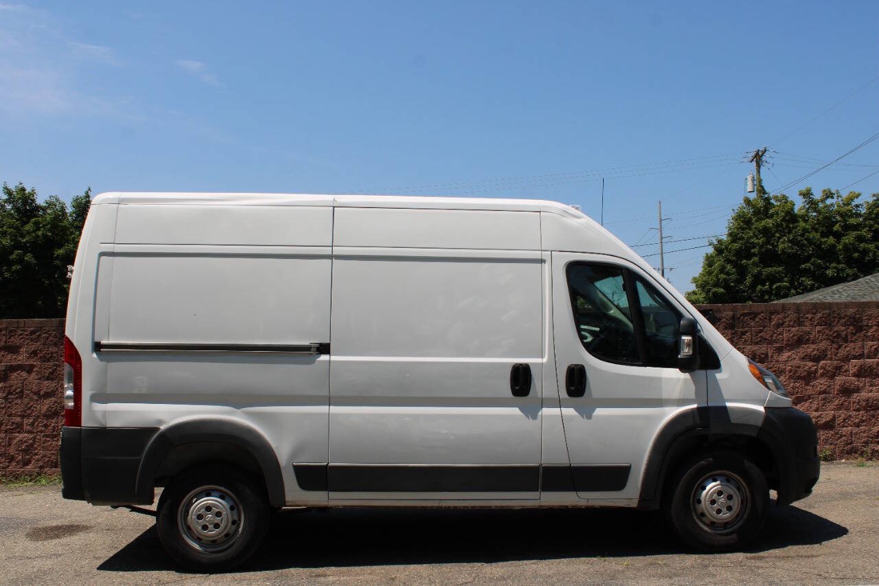 Used 2018 RAM ProMaster 2500 FWD image 5