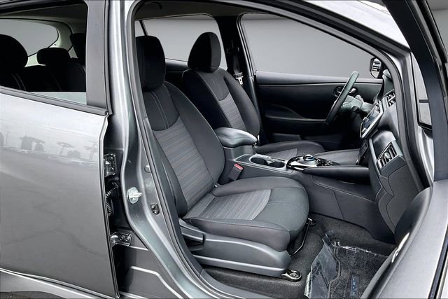 Certified 2025 Nissan Leaf SV Plus FWD image 27
