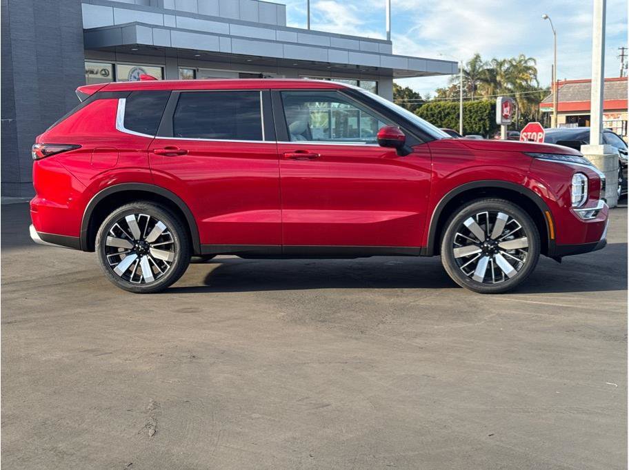 New 2026 Mitsubishi Outlander SE FWD image 10