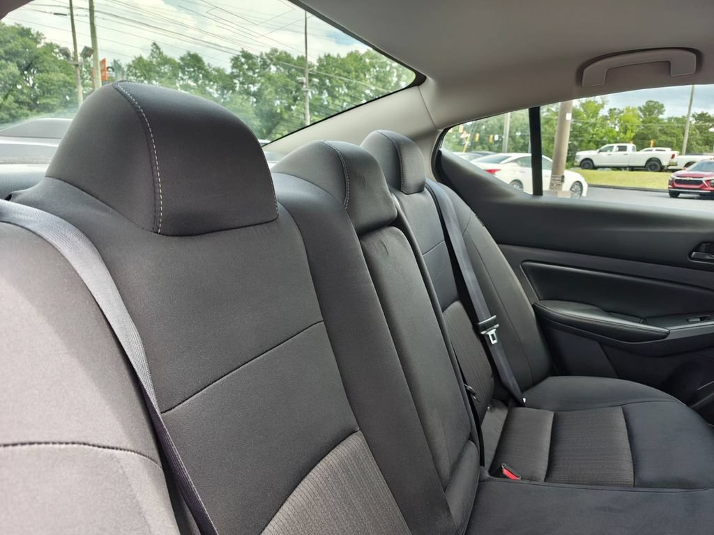 Used 2024 Nissan Altima 2.5 SV FWD image 27