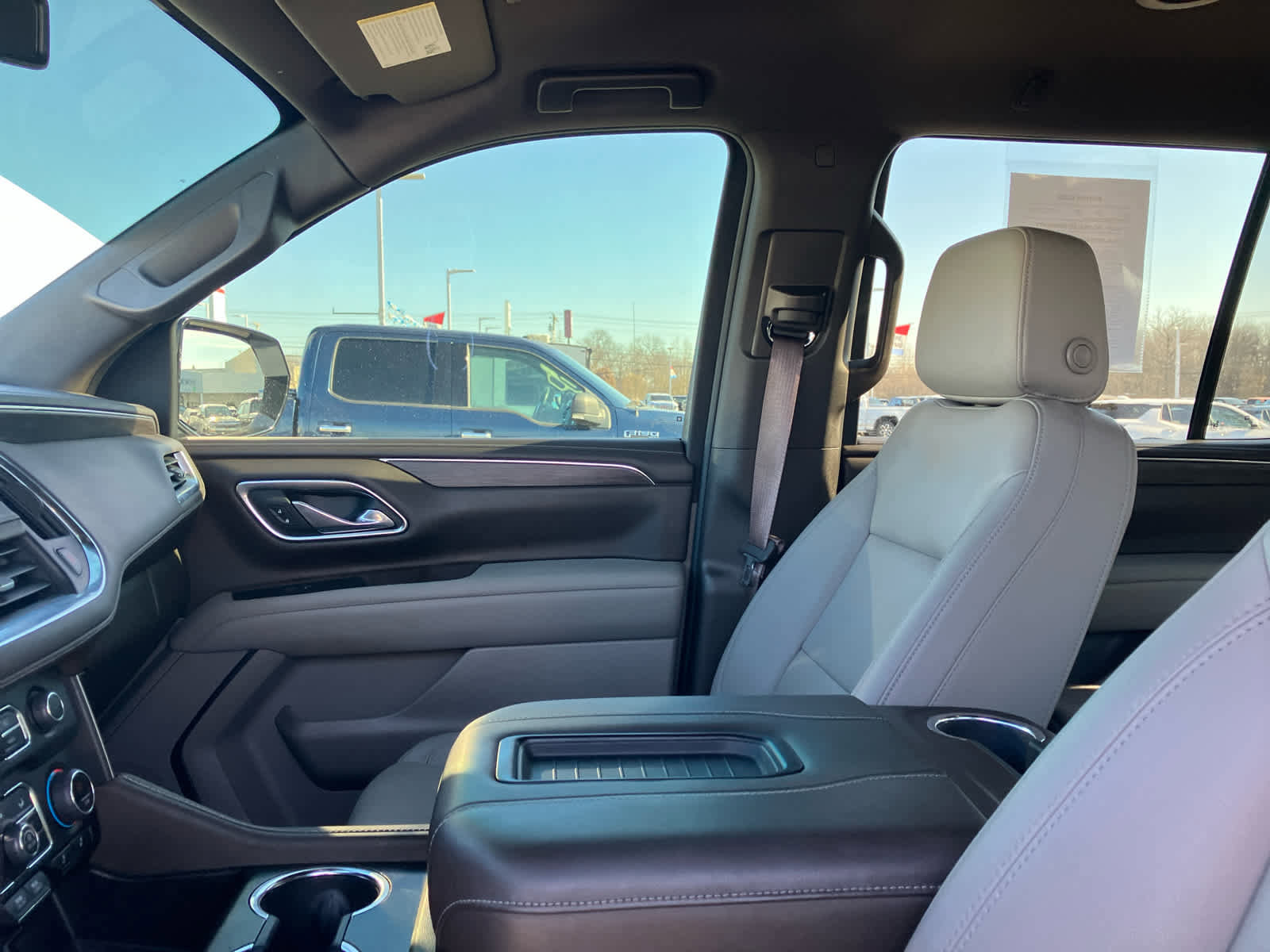 Certified 2024 Chevrolet Tahoe Z71 w/ Luxury Package image 10