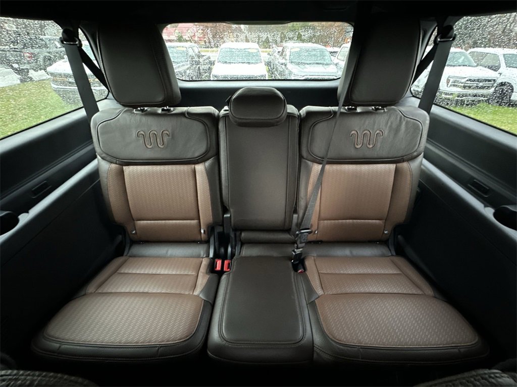 Used 2025 Ford Expedition Max King Ranch image 24