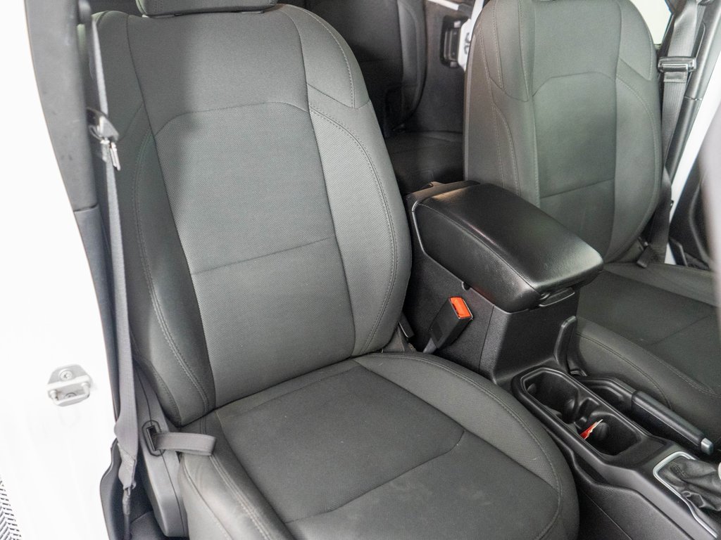 Used 2018 Jeep Wrangler Unlimited Sport image 7