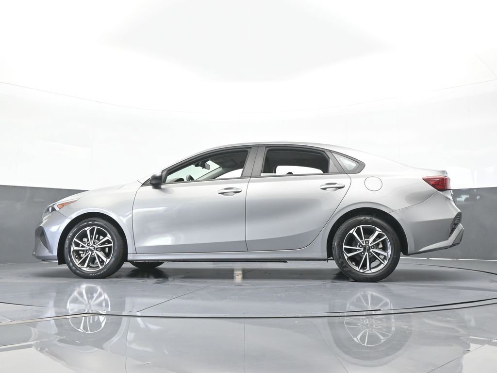 Used 2022 Kia Forte LXS image 49