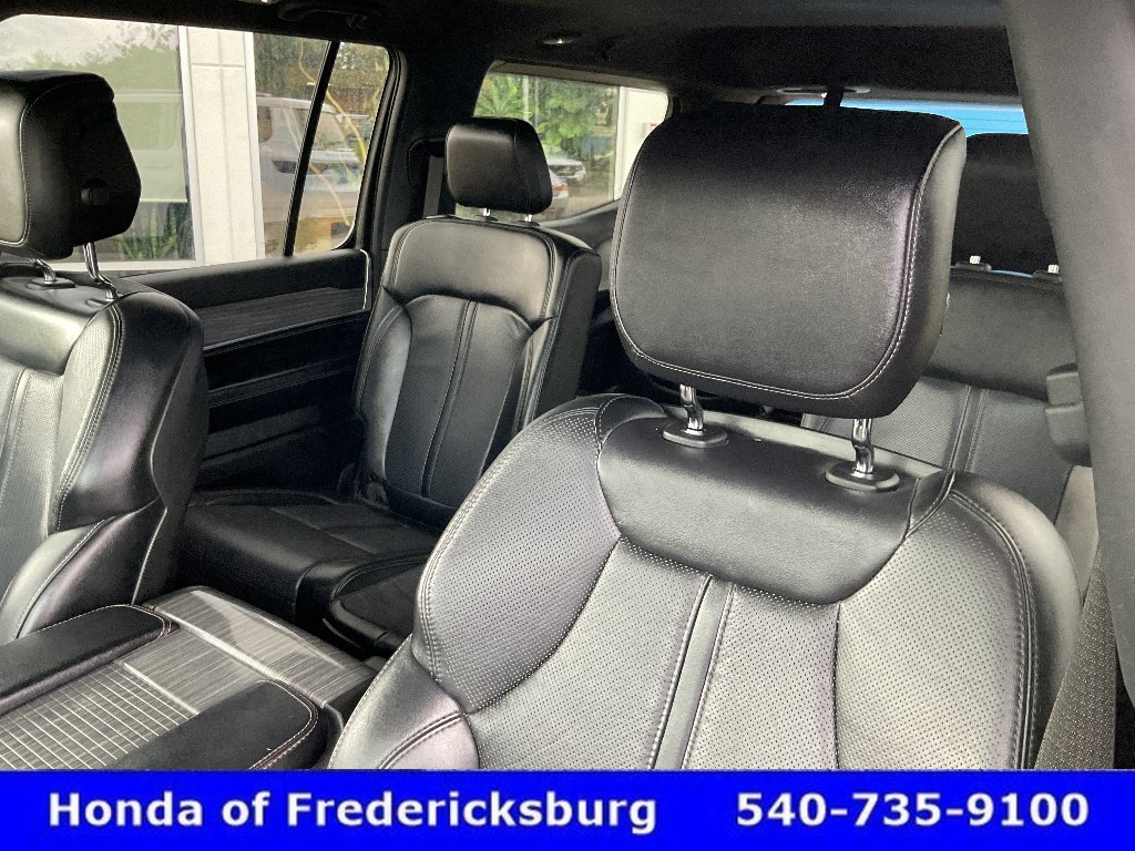 Used 2024 Jeep Wagoneer Series II w/ Flexible Seating Group AWD/4WD image 36