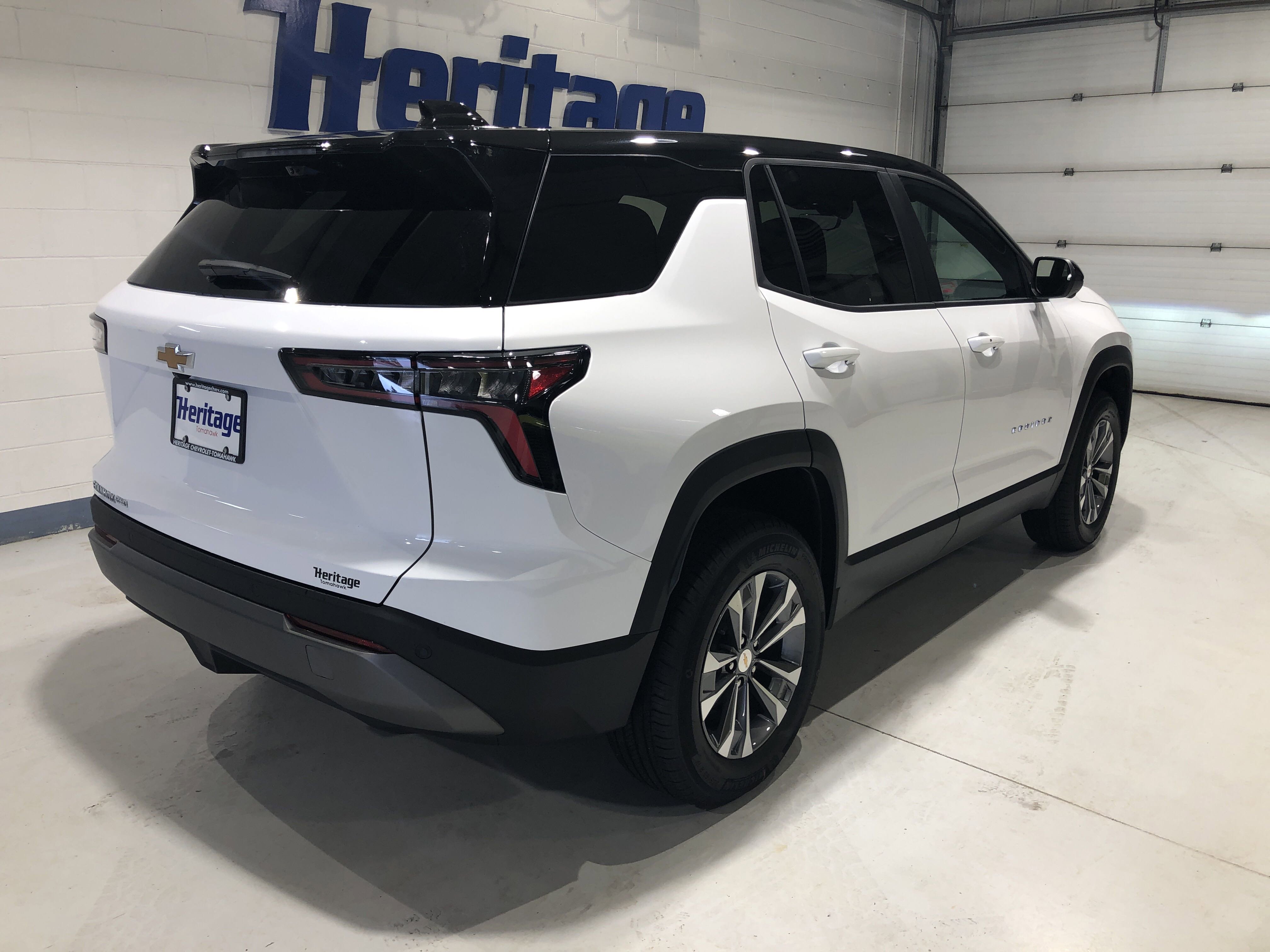 New 2026 Chevrolet Equinox LT w/ Convenience Package II image 3