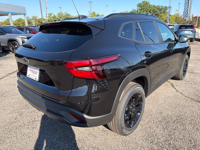 New 2026 Chevrolet Trax LT w/ Sunroof Package FWD image 39