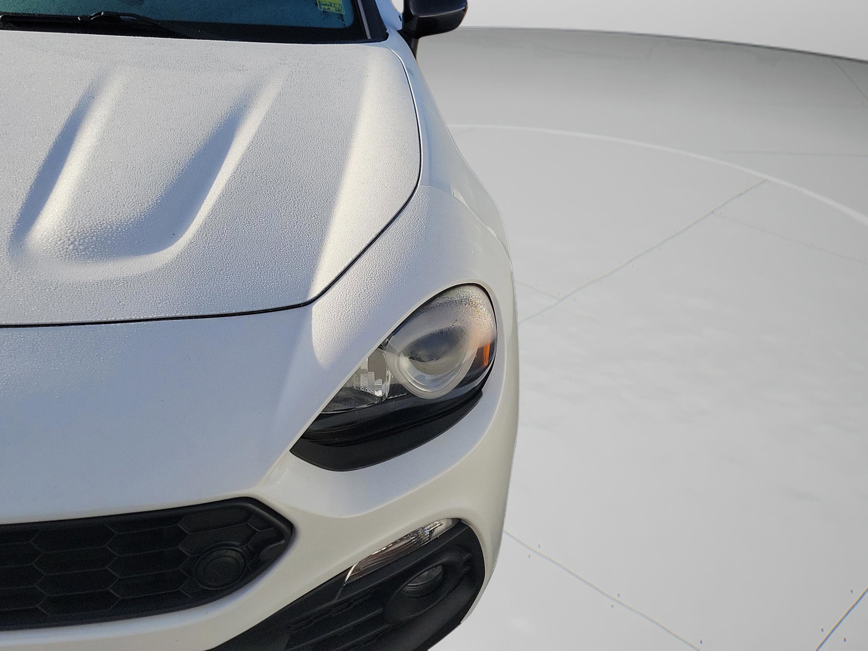 Used 2017 FIAT 124 Spider Abarth image 19