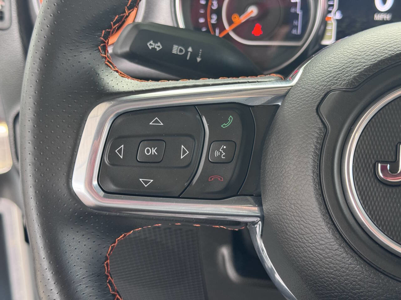 Used 2023 Jeep Gladiator Mojave w/ Trailer Tow Package AWD/4WD image 32