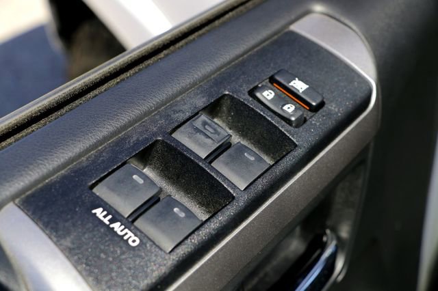 Used 2022 Toyota 4Runner SR5 Premium w/ Moonroof Package image 22