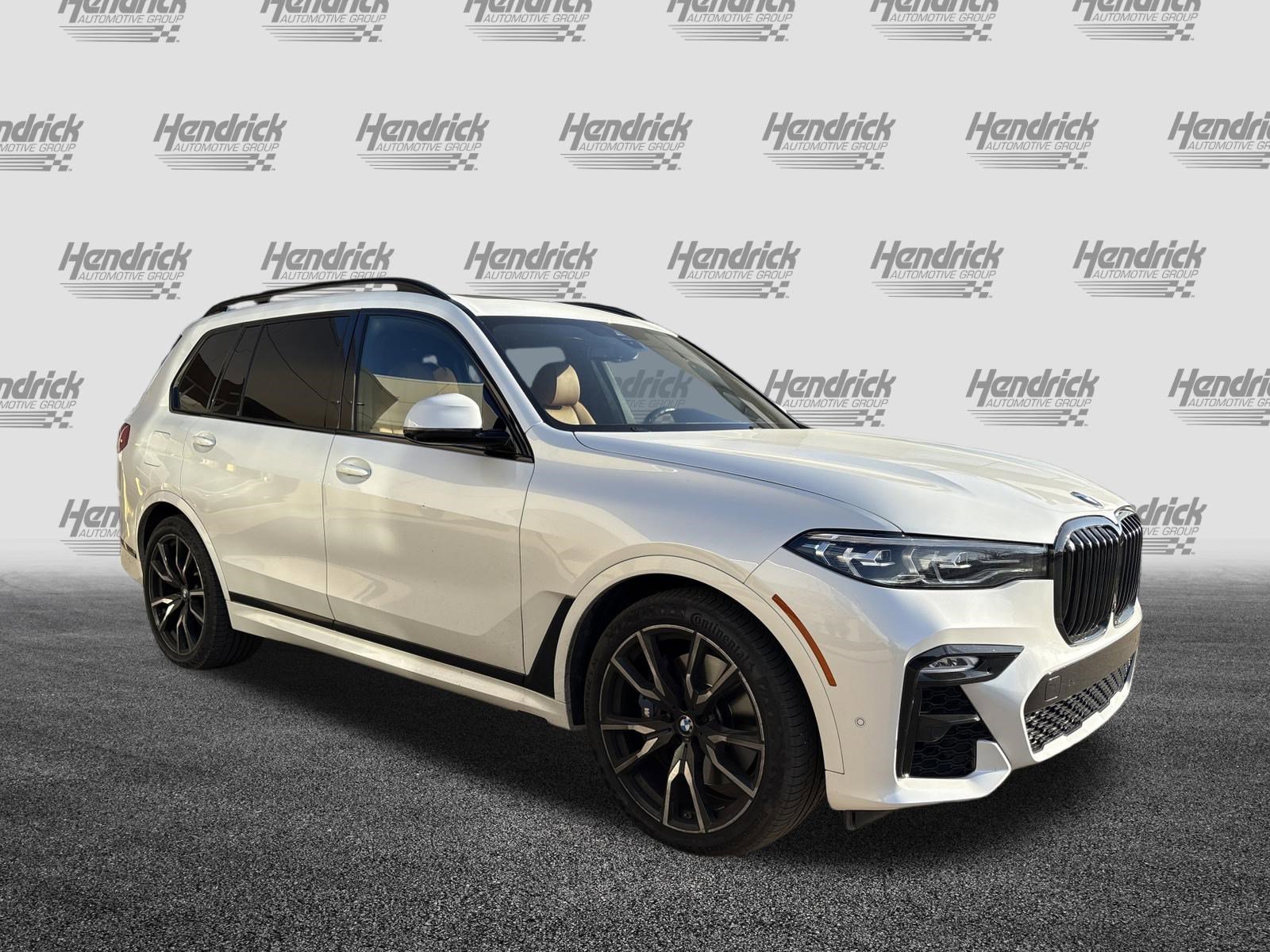 Used 2022 BMW X7 xDrive40i w/ M Sport Package image 2