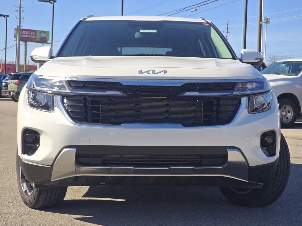 Used 2025 Kia Seltos EX image 12