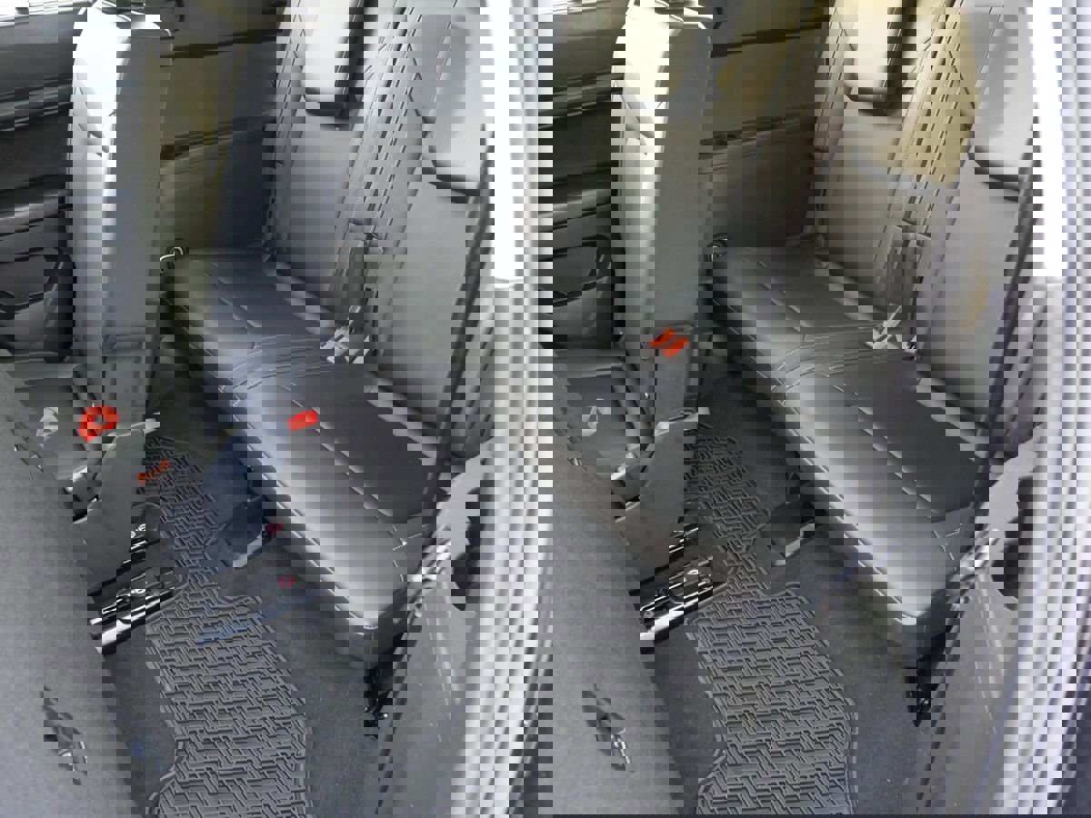 Used 2019 Volkswagen Atlas SEL R-Line image 32