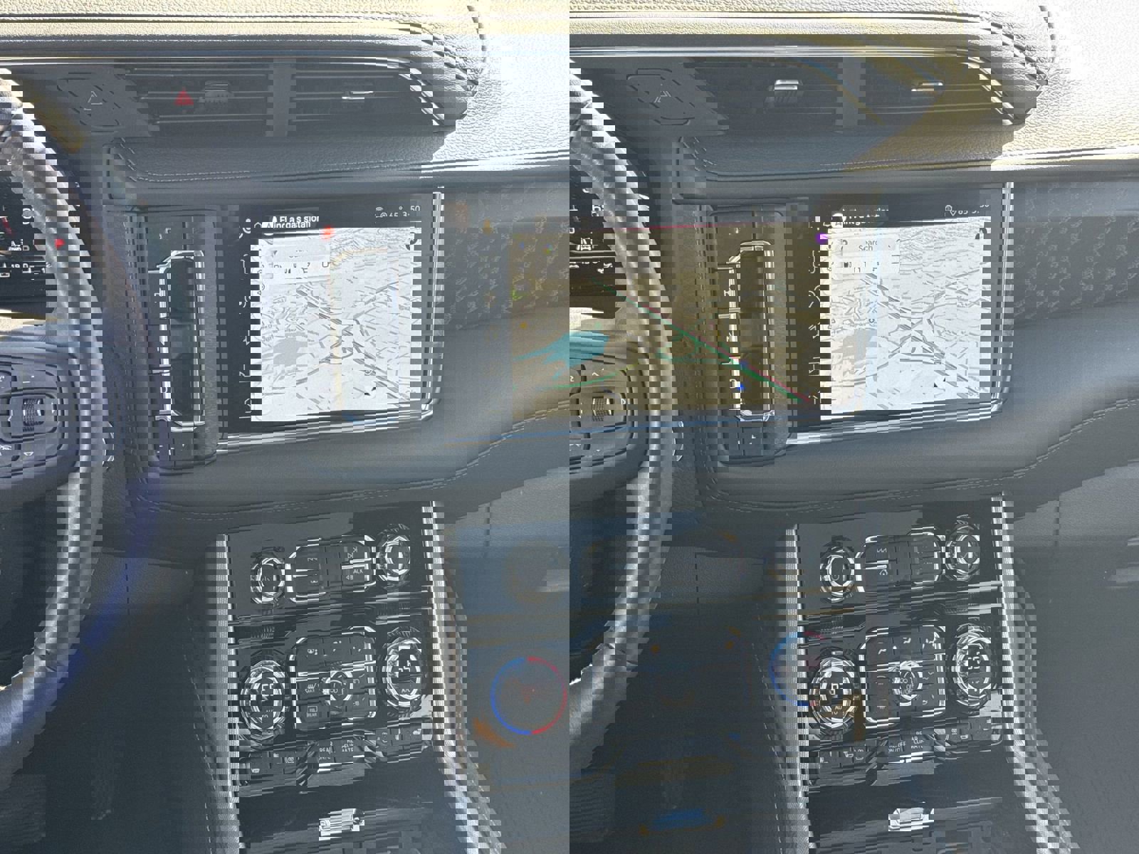 Used 2023 GMC Yukon Denali w/ Denali Reserve Package image 31